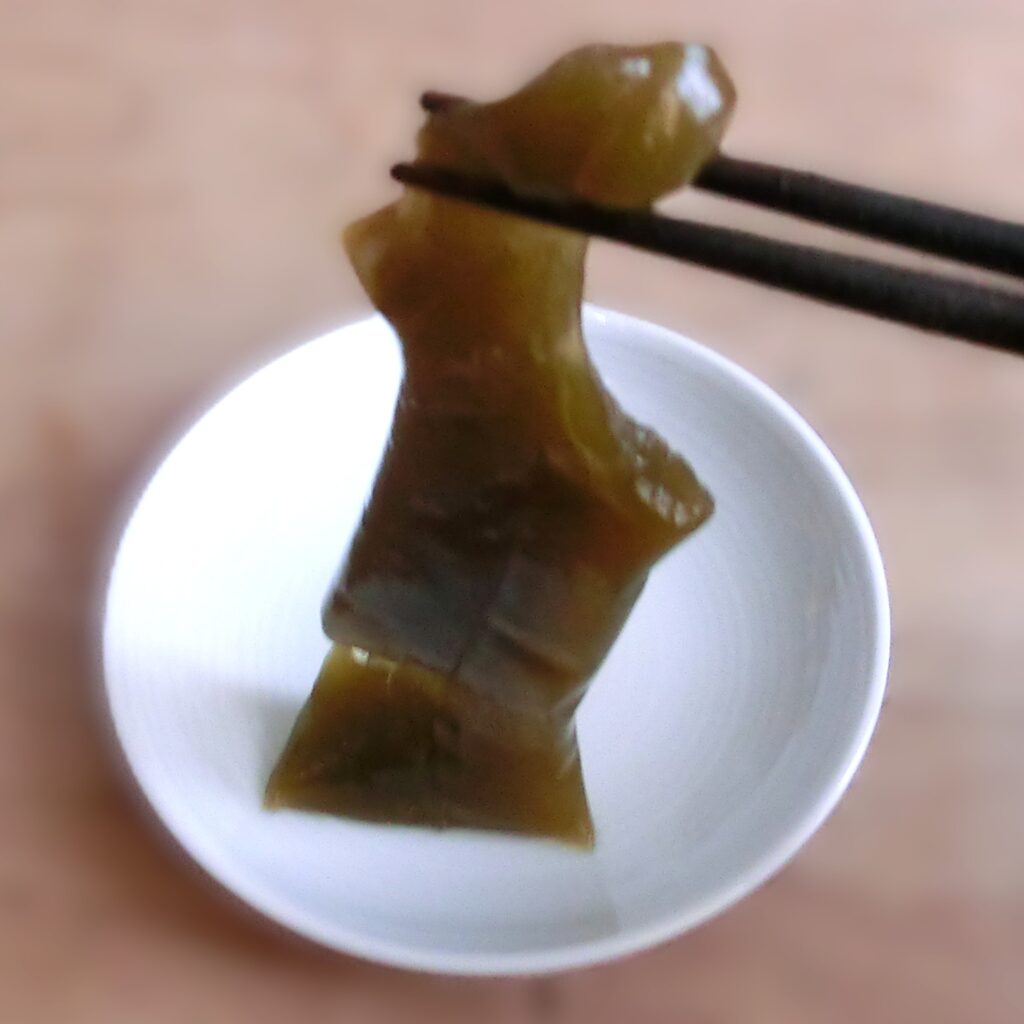 「金鯱ういろ」のボディ（写真は抹茶あんです）