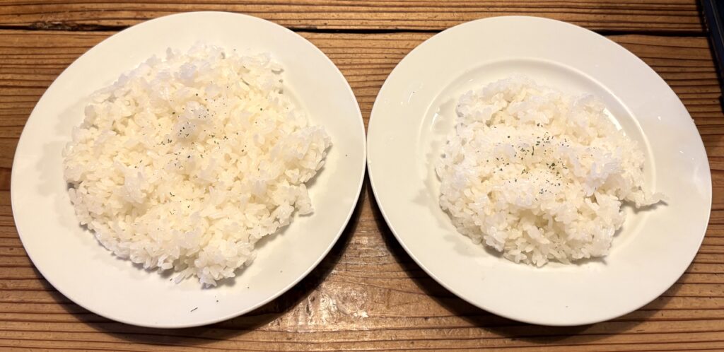 ライス　普通（左）、小（右）