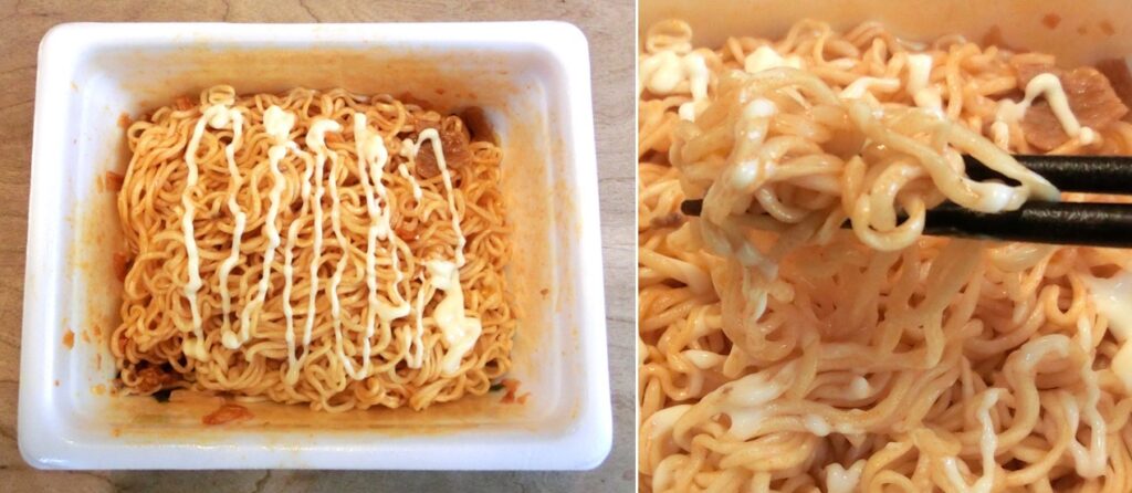 完成した「マヨネーズキムチチャーシューやきそば」（マヨネーズをかけた後）