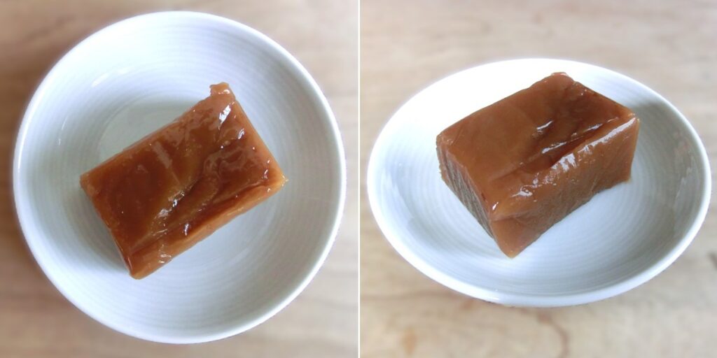 【雀おどり總本店】の黒ういろ