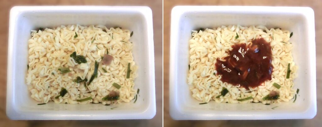 「力麺ニンニクにら味噌味うどん」のお湯を捨てた直後（左）と ソースをかけた直後（右）